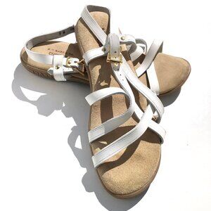 GH Bass Sunjuns Margie size 9W white leather strappy sandals summer comfort shoe